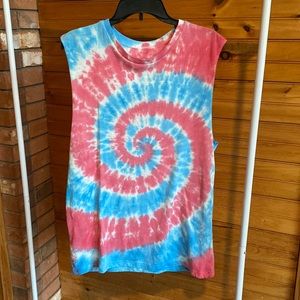 Original Use Men’s Red, White, and Blue Tie-Dyed Cut-off Shirt, Sz S
